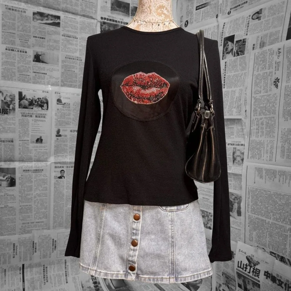 Bisou Bisou Y2K Bratz Energy Black Long Sleeve Bezzled Rhinestone Lips Size M - Picture 1 of 5